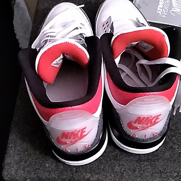 Retro 3s][ - Picture 3 of 6